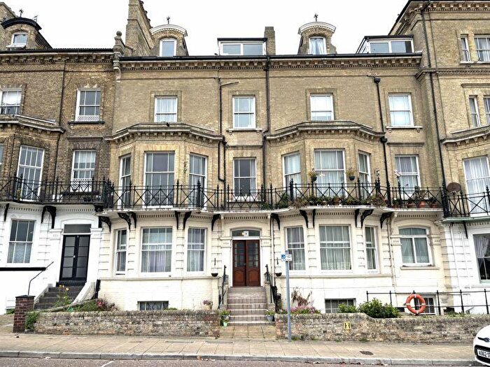 2 Bedroom Flat To Rent In Kirkley Cliff, Lowestoft, NR33