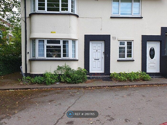 2 Bedroom Maisonette To Rent In Stonegrove Court, Edgware, HA8