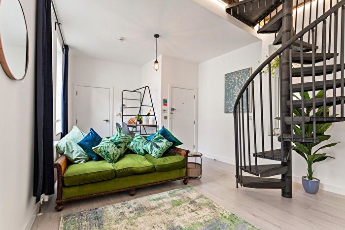 1 Bedroom Flat To Rent In Sandgate Road, Folkestone, CT20