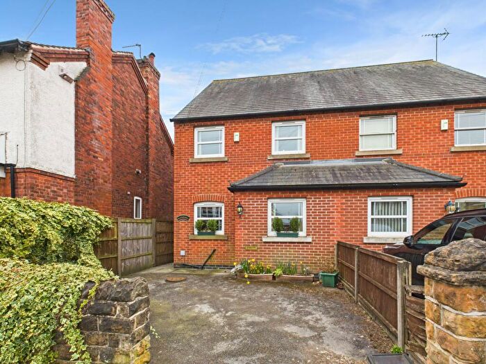 3 Bedroom Semi-Detached House For Sale In Whittingham Road, Mapperley, Nottingham, NG3