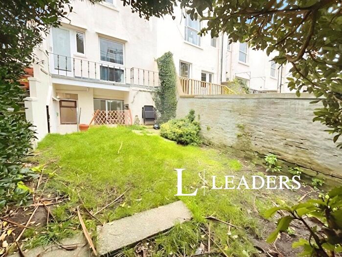2 Bedroom Flat To Rent In Lansdowne Street, Hove, East Sussex, BN3