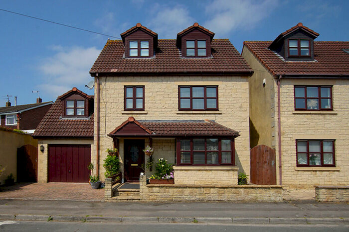 4 Bedroom Detached House To Rent In Alexandra Road, Coalpit Heath, BS36