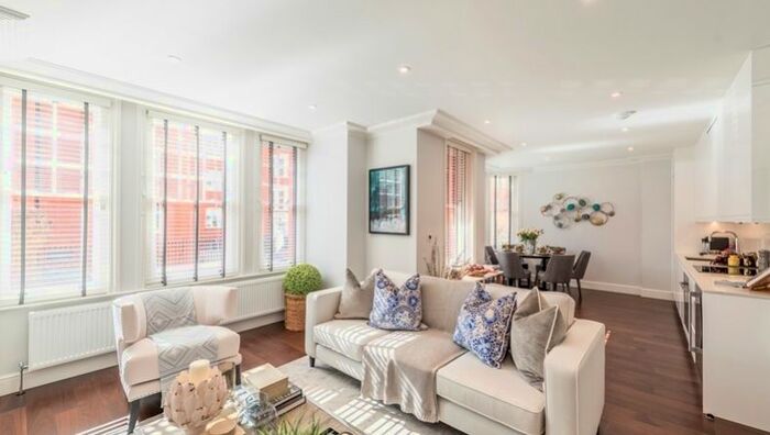 3 Bedroom Flat To Rent In Hamlet Court Hamlet Gardens, London, W6