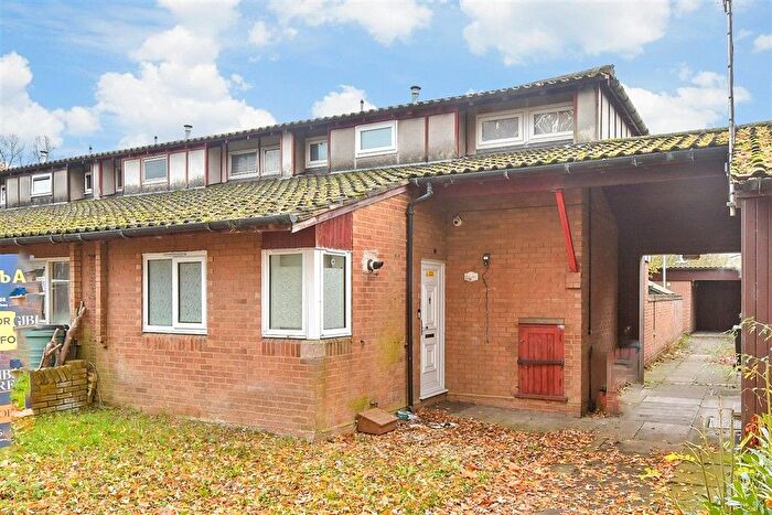 2 Bedroom End Terrace House For Sale In Malyons Place, Basildon, Essex, SS13