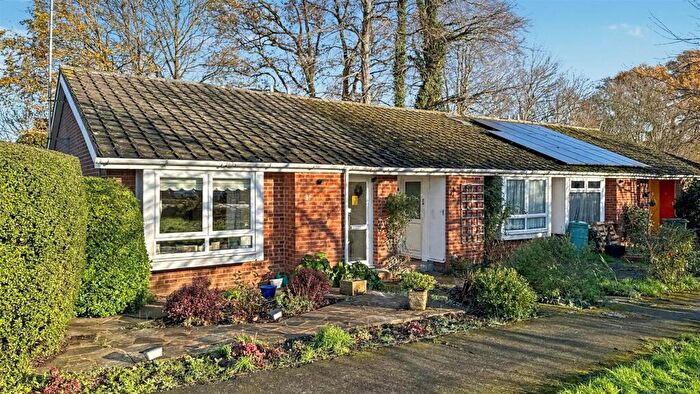 2 Bedroom Bungalow For Sale In Marston Road, Woking, GU21