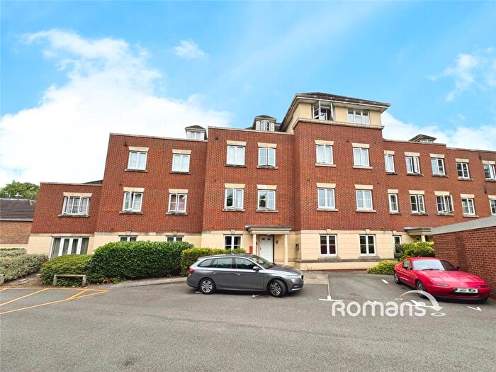 2 Bedroom Apartment For Sale In Toad Lane, Blackwater, Camberley, GU17