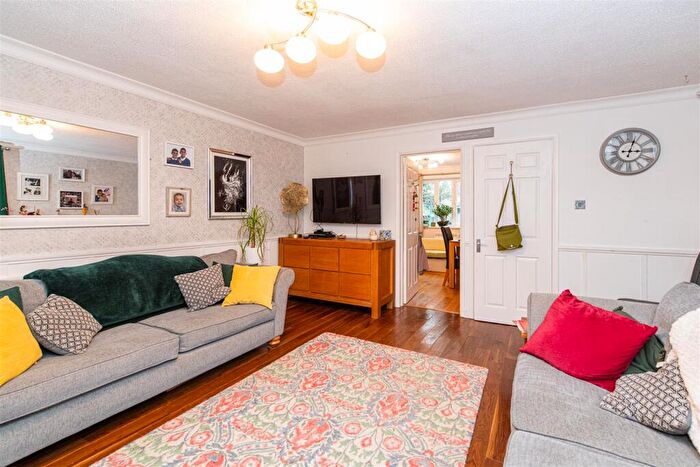 2 Bedroom Bungalow For Sale In Wells Close, Husbands Bosworth, LE17
