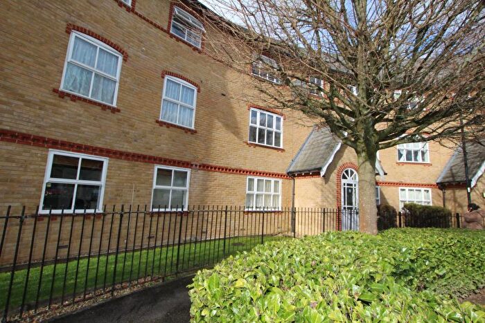 2 Bedroom Apartment To Rent In Chamberlayne Ave, Wembley, HA9