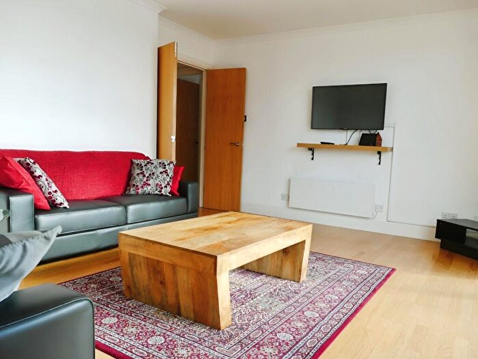 2 Bedroom Flat To Rent In Merchants Quay, East Street, Leeds, West Yorkshire, LS9