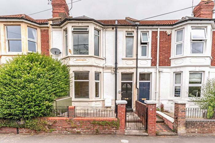 3 Bedroom Flat For Sale In Maple Road, Horfield, Bristol, BS7