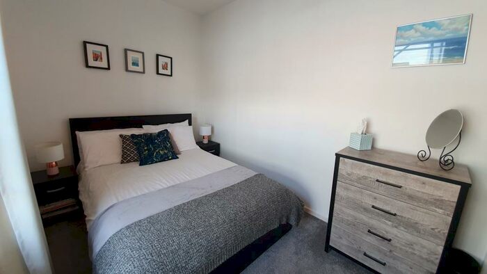 2 Bedroom Flat To Rent In Gloucester Street, Clifton Village, Bristol, BS8