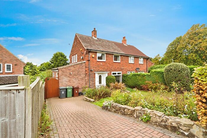 2 Bedroom Semi-Detached House For Sale In Woodnook Drive, Leeds, LS16