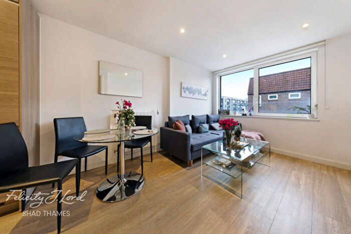 1 Bedroom Apartment For Sale In Cleverly Court, SE16