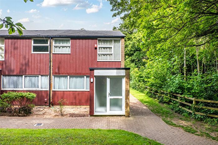 3 Bedroom End Of Terrace House For Sale In Millfield, New Ash Green, Longfield, Kent, DA3