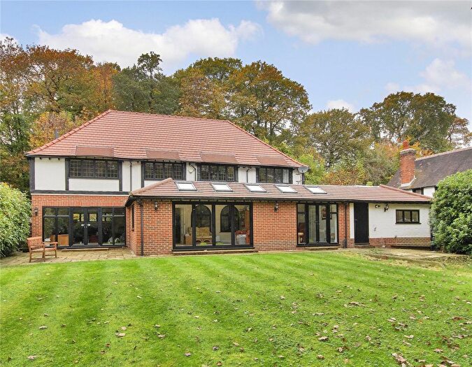 4 Bedroom Detached House For Sale In Weald Road, Sevenoaks, Kent, TN13