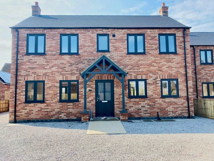 4 Bedroom Detached House For Sale In Wisbech St Mary, PE13