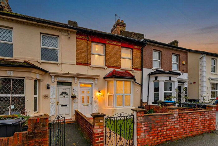 3 Bedroom Terraced House To Rent In Livingstone Road, Thornton Heath, CR7