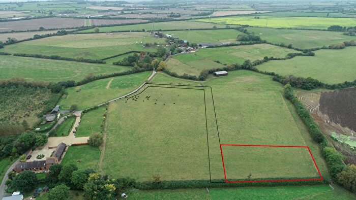 Land For Sale In Berryfields Gated Road, Quarrendon, HP22