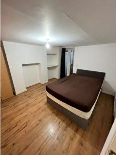 Studio To Rent In Milkwood Road, London, SE24