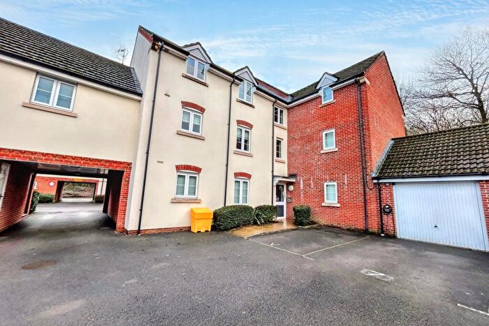 2 Bedroom Flat For Sale In Eastleigh, SO50