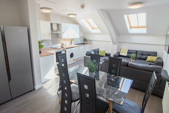1 Bedroom Flat To Rent In Room, D, Mansfield Road, Nottingham, NG1