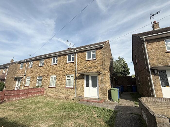 1 Bedroom Flat To Rent In Langley Road, Milton Regis, ME10