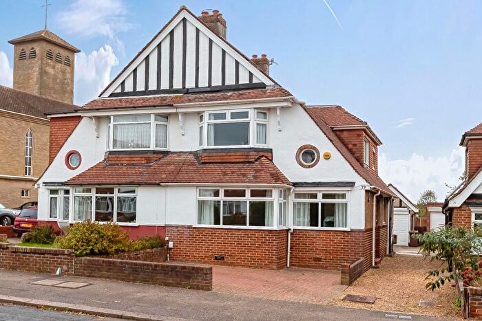 4 Bedroom Semi-Detached House For Sale In Holmes Avenue, Hove, BN3