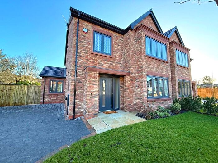 5 Bedroom Detached House For Sale In Brentwood Crescent, Altrincham, WA14