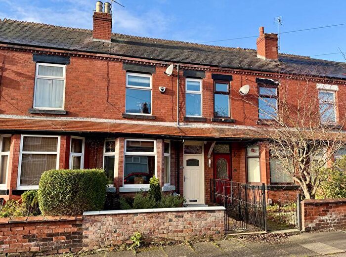 3 Bedroom Terraced House For Sale In Lyme Grove, Romiley, SK6
