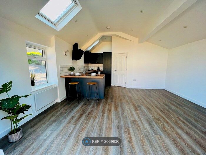 1 Bedroom Flat To Rent In Overnhill Road, Bristol, BS16