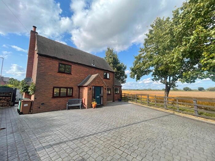 3 Bedroom Detached House For Sale In London Road, Shardlow, DE72