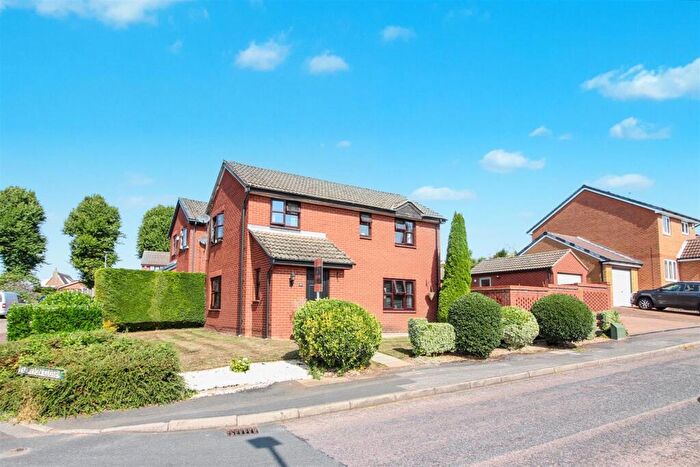 4 Bedroom Detached House For Sale In Beverley Drive, Kimberley, Nottingham, NG16