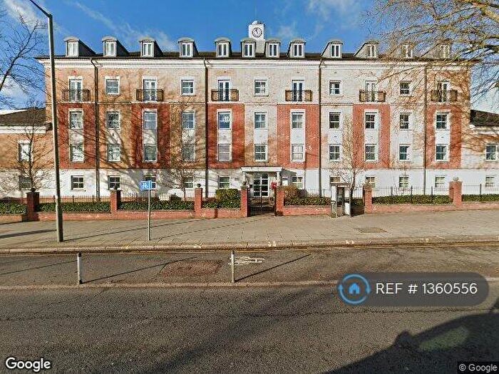 1 Bedroom Flat To Rent In Solomons Court, London, N12