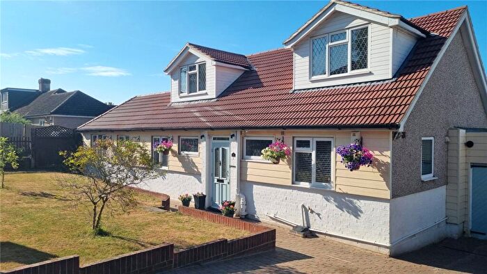 5 Bedroom Bungalow For Sale In Pescot Avenue, New Barn, Longfield, Kent, DA3