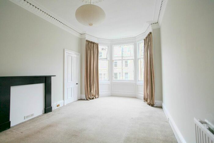 2 Bedroom Flat To Rent In Bruntsfield Place, Bruntsfield, Edinburgh, EH10