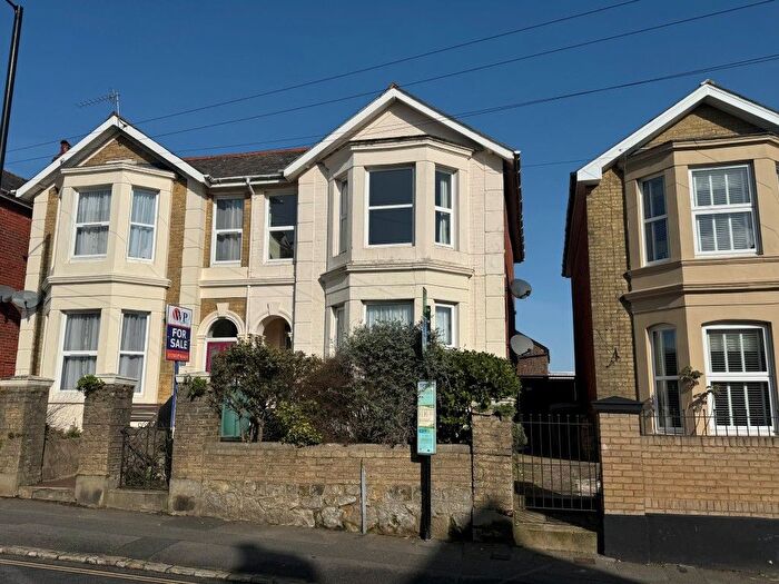 2 Bedroom Flat For Sale In A Atherley Road, Shanklin, Isle Of Wight, PO37