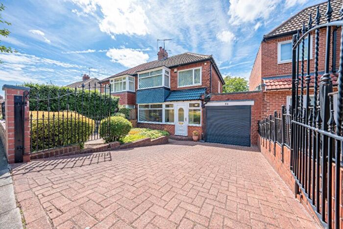 3 Bedroom Semi-Detached House For Sale In Saltwell Road South, Low Fell, Gateshead, Tyne And Wear, NE9