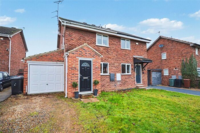 2 Bedroom Semi-Detached House For Sale In Lea Park Close, Leeds, West Yorkshire, LS10