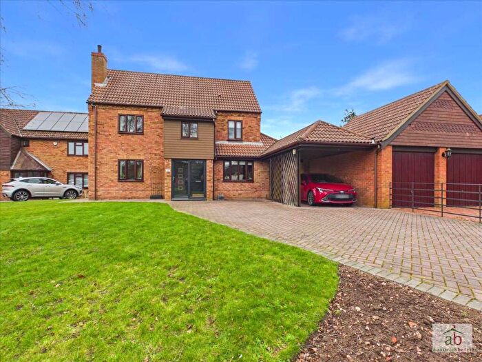 3 Bedroom Detached House For Sale In York Road, Martlesham Heath, IP5