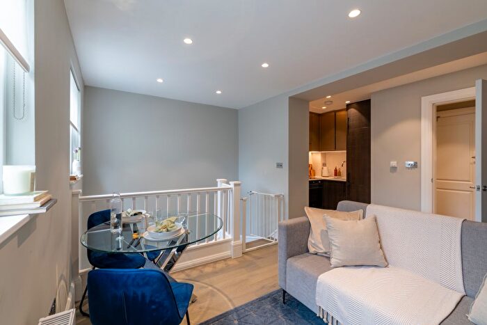 1 Bedroom Flat To Rent In Collingham Road, London, SW5