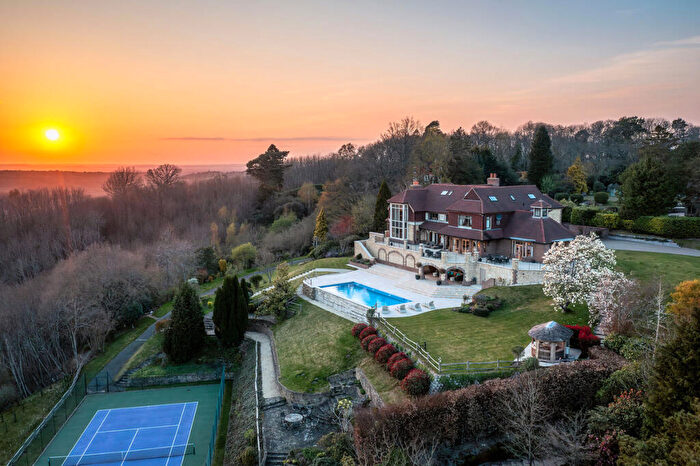 9 Bedroom Country House For Sale In Marley Heights, Haslemere, GU27