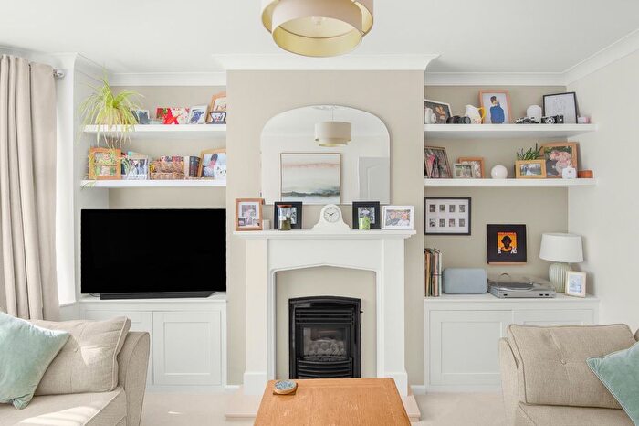 3 Bedroom Semi Detached House For Sale In Pettigrove Road, Kingswood, BS15