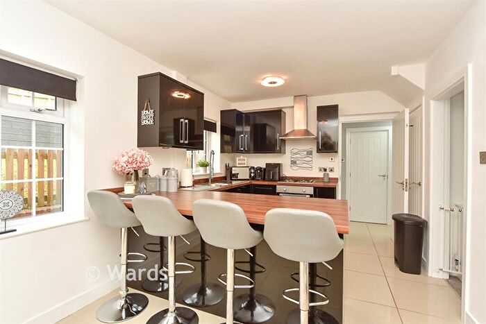 2 Bedroom Semi Detached House For Sale In The Tideway, Rochester, Kent, ME1