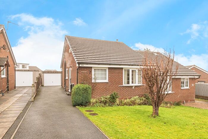 2 Bedroom Bungalow For Sale In Park Lea, Bradley, Huddersfield, West Yorkshire, HD2