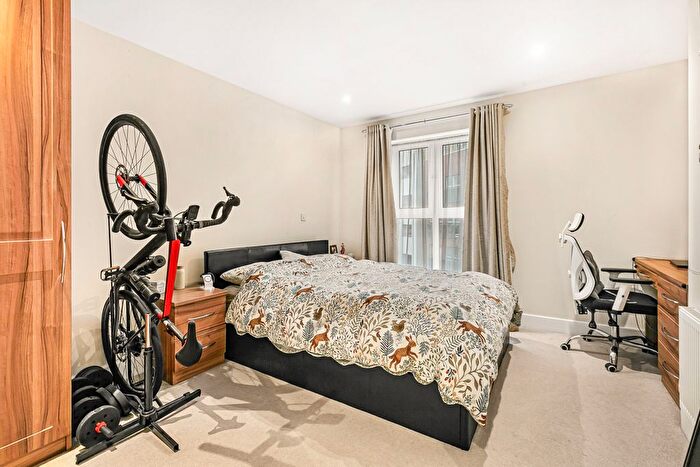 2 Bedroom Flat For Sale In Charrington Place, St Albans, AL1