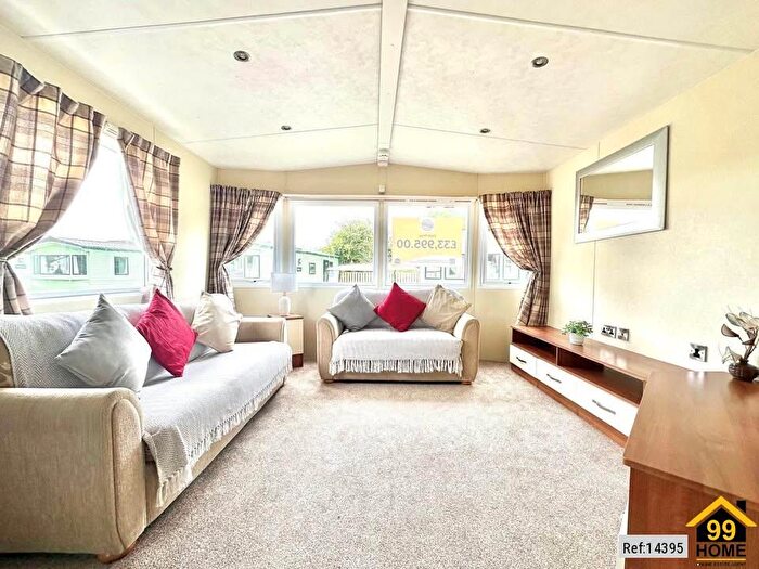 2 Bedroom Park Home To Rent In Hosler Park, New Romney, Kent, TN28