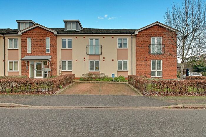 1 Bedroom Flat For Sale In Elliott Avenue, Ruislip, HA4