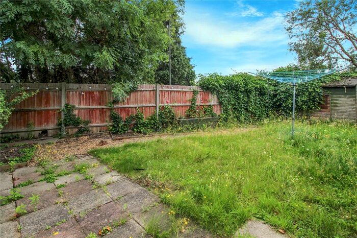 2 Bedroom Maisonette To Rent In Orchard Green, Orpington, BR6