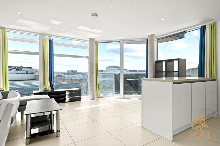 2 Bedroom Apartment To Rent In Canal Street, Nottingham, NG1