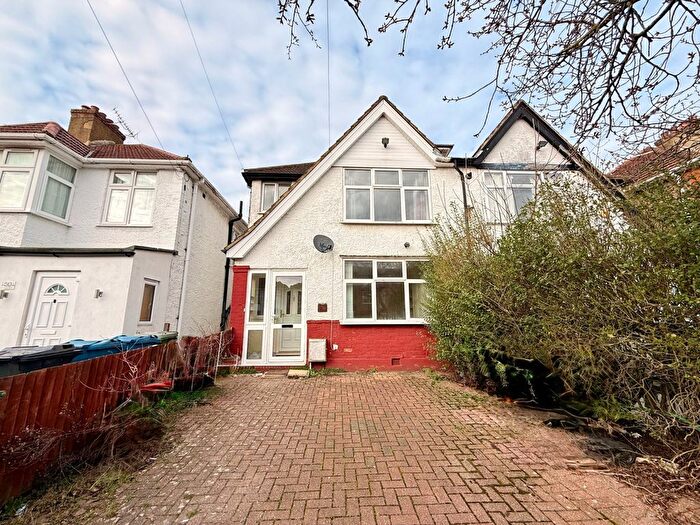4 Bedroom Semi Detached House To Rent In Toorak Road, Harrow, HA3